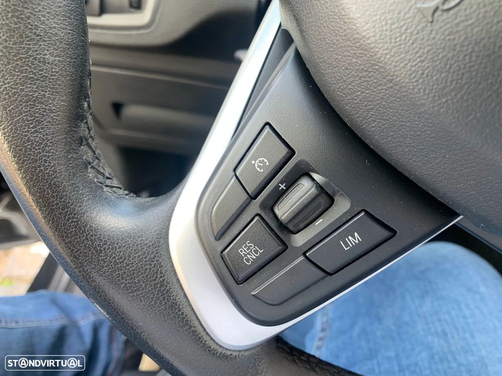 BMW X1 16 d sDrive Auto xLine - 31