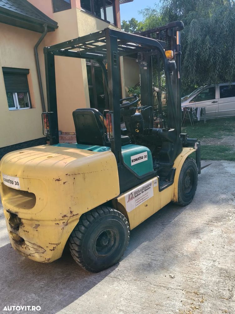 Komatsu FD30T-14 - 10