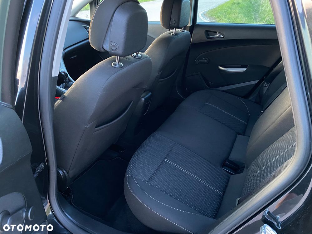 Opel Astra 1.4 Turbo Design Edition - 21