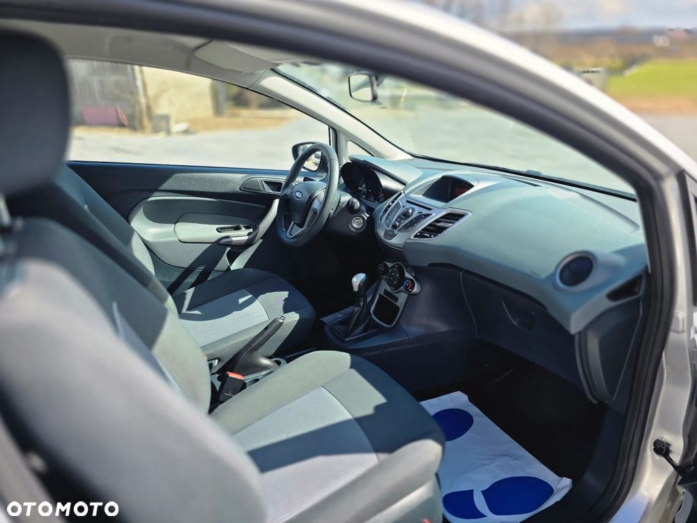 Ford Fiesta 1.25 Trend Edition - 29