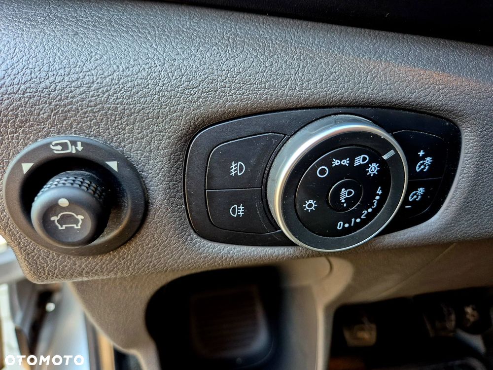 Ford Transit - 22