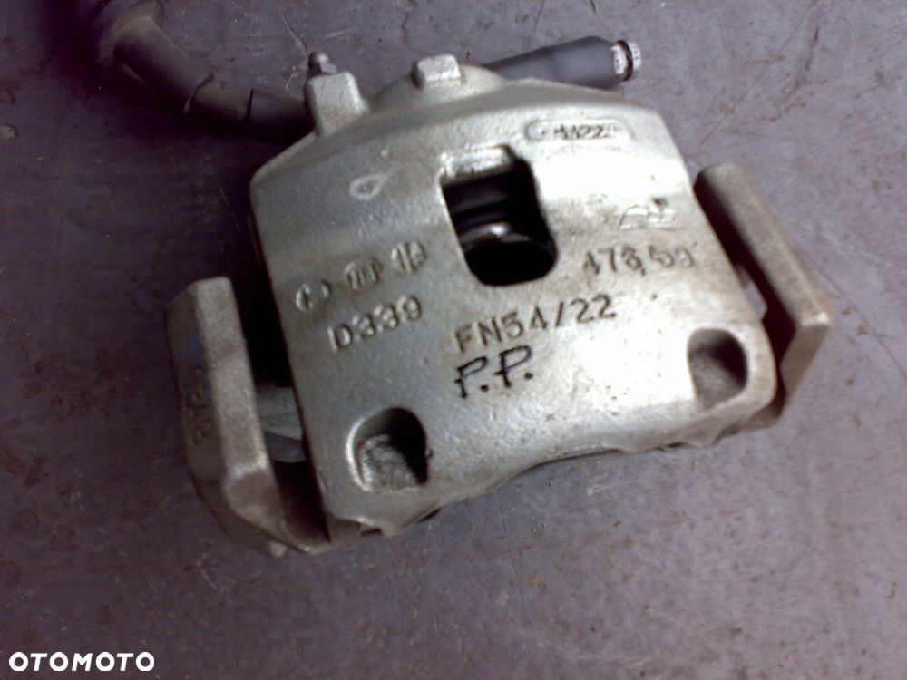 fiat 500e 500 usa 2013 2019 zacisk zaciski przedni jażmo cylinderek przedni - 2