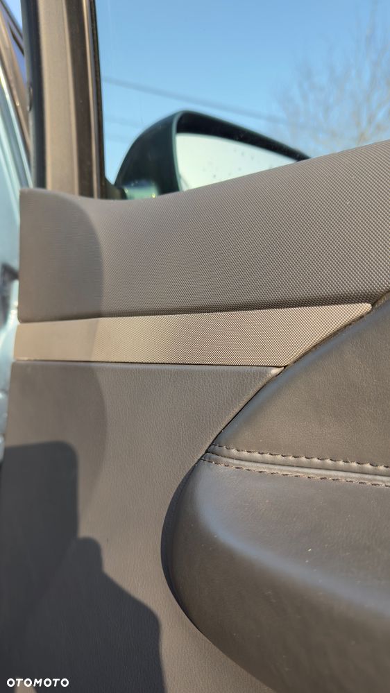 Volkswagen Sharan 1.9 TDI Exclusive Edition - 22