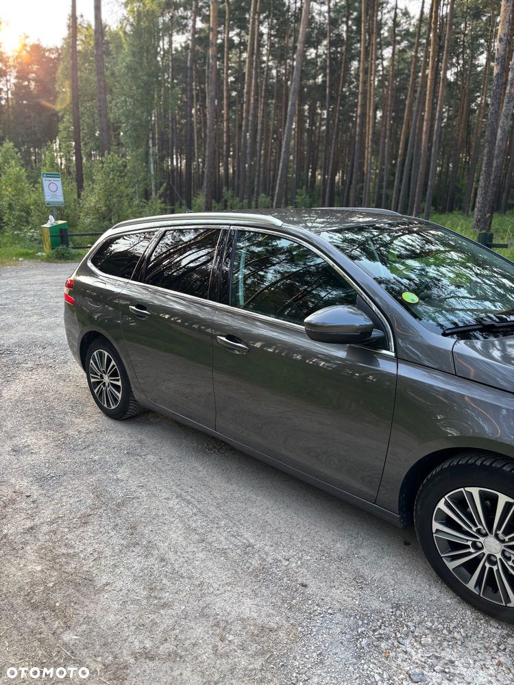 Peugeot 308 BlueHDi 130 EAT8 Stop & Start Allure - 10