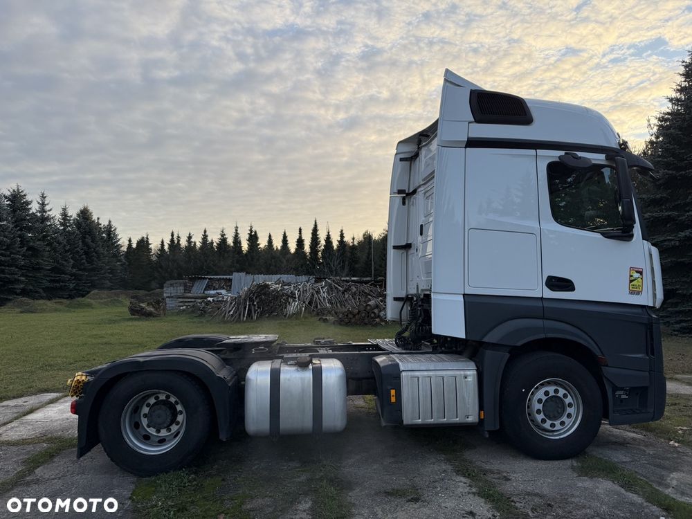 Mercedes-Benz ACTROS - 7