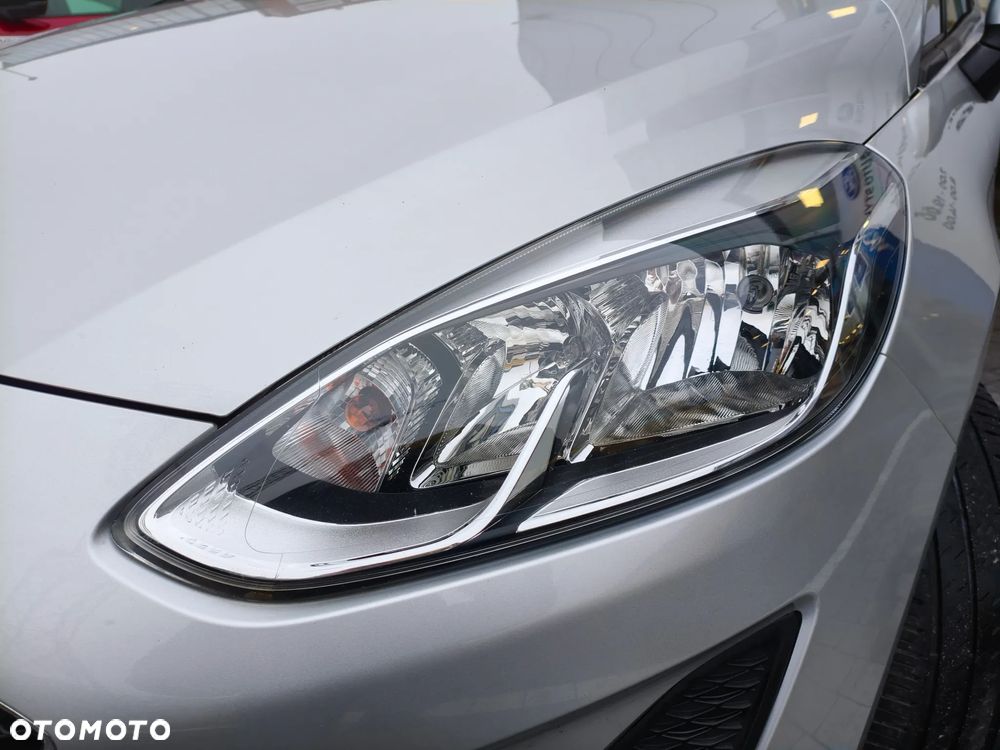Ford Fiesta 1.1 Trend - 32