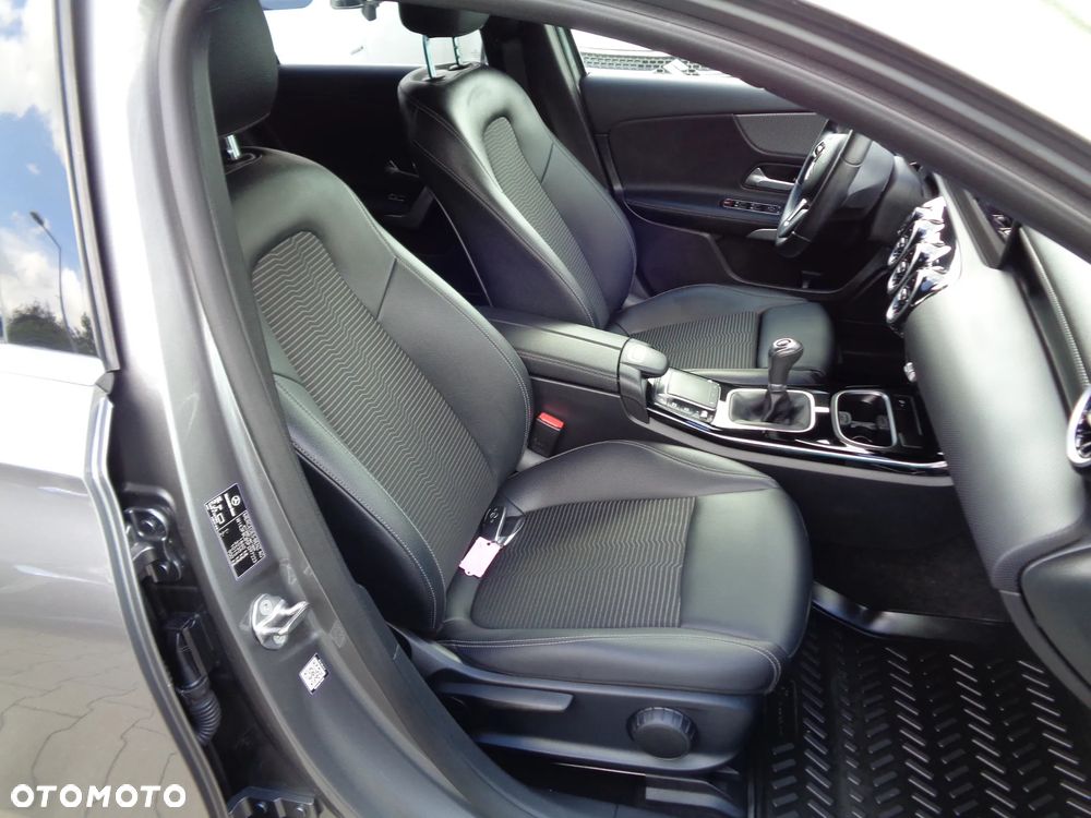 Mercedes-Benz Klasa A 200 Progressive - 19