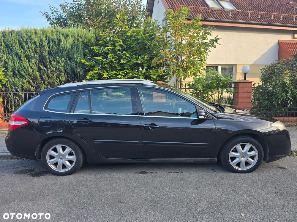 Renault Laguna 2010 photo 5