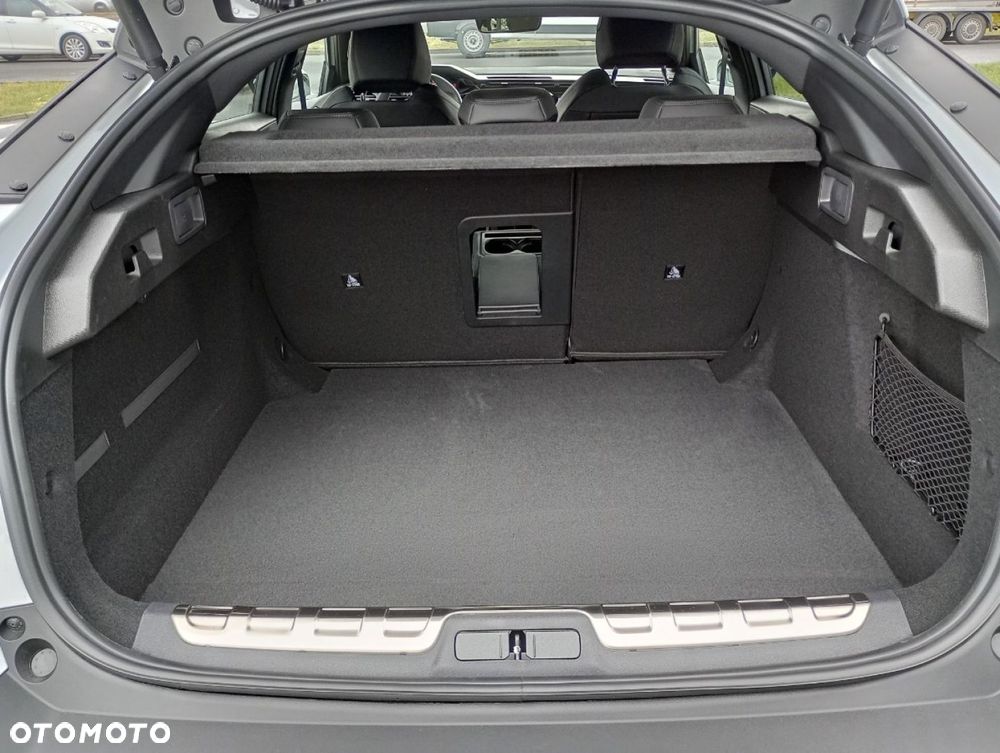 Peugeot 408 - 10