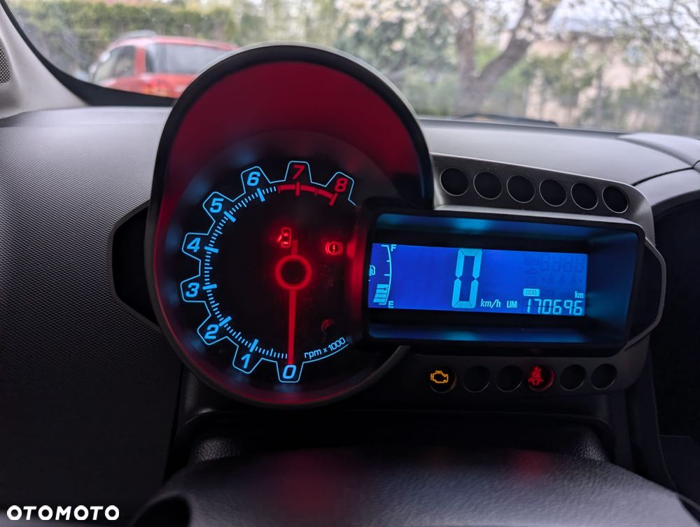 Chevrolet Aveo 1.2 LT+ - 15