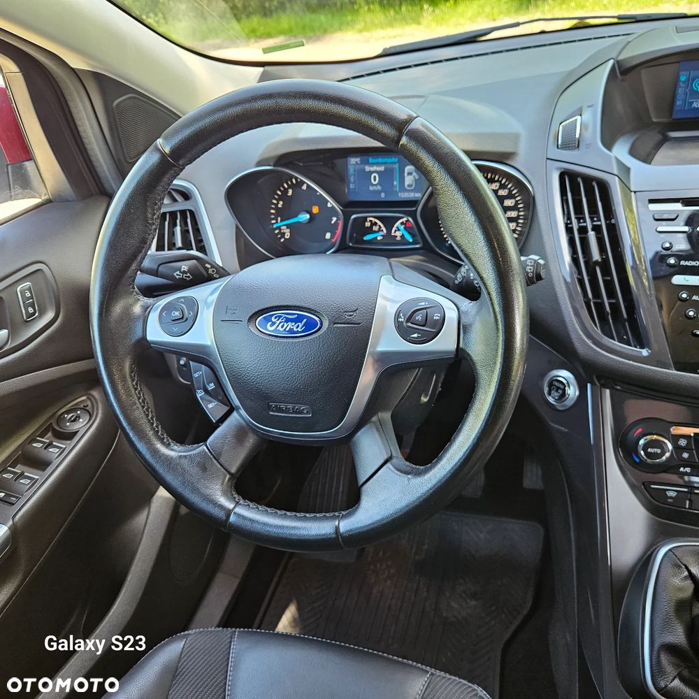 Ford Kuga 1.5 EcoBoost 2x4 Titanium - 30