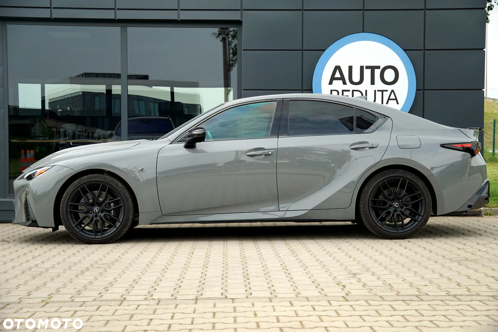 Lexus Inny - 5