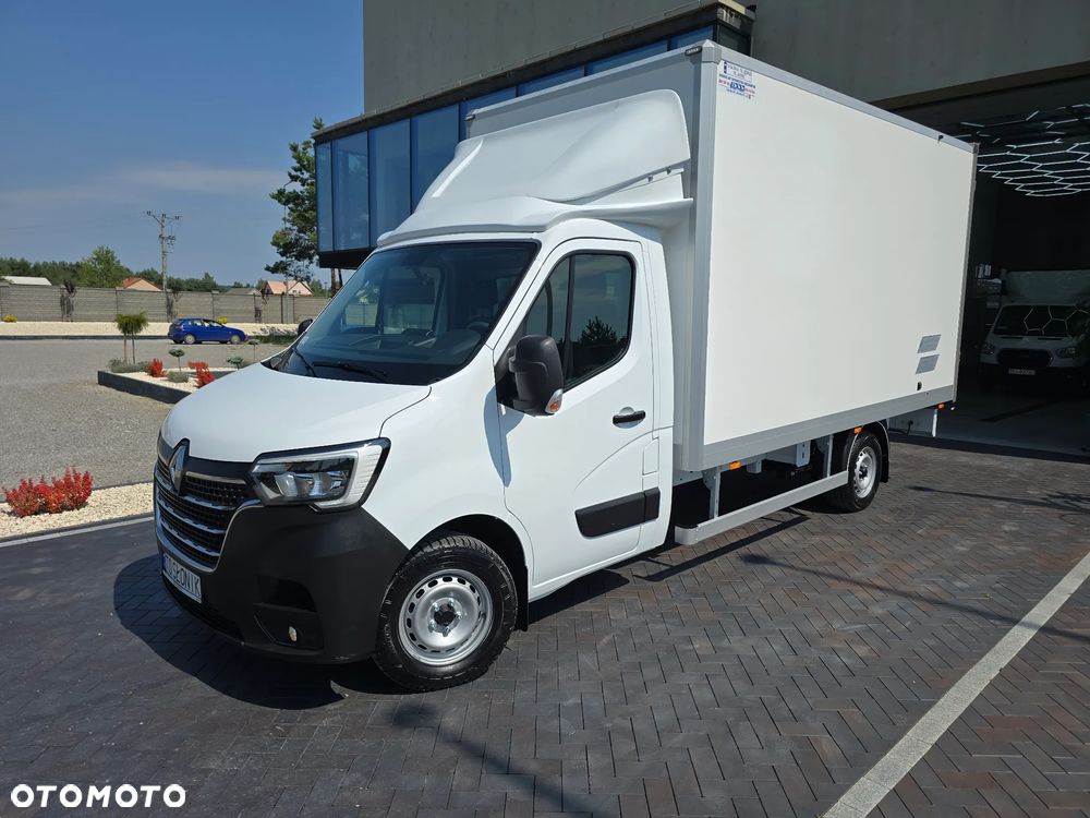 Renault MASTER KONTENER 8 PALET Dłu-4,31cm  Sze-2,11cm  Wys-2,26cm WZMOCNIONE TYLNE ZAWIESZENIE SILNIK 2.3 164KM 144 Tyś Km SERWIS DO OSTATNIEGO Km SALON POLSKA BOGATA OPCJA WYPOSAŻENIA LEDY HALOGENY TEMPOMAT FOTEL KIEROWCY PNEŁMATYCZNY KLIMATYZACJA NOWE OPONY MICHELIN - 10