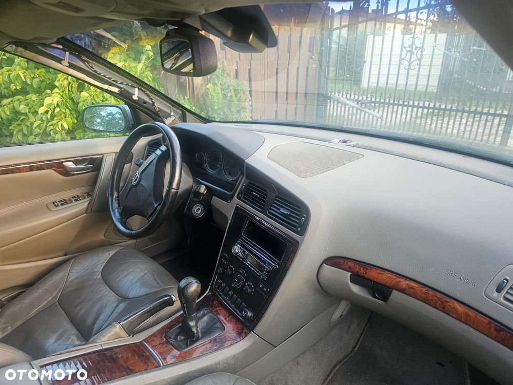 Volvo S60 2.4 D - 8
