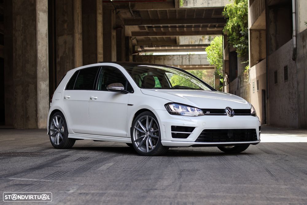 VW Golf 2.0 TSI R DSG - 2