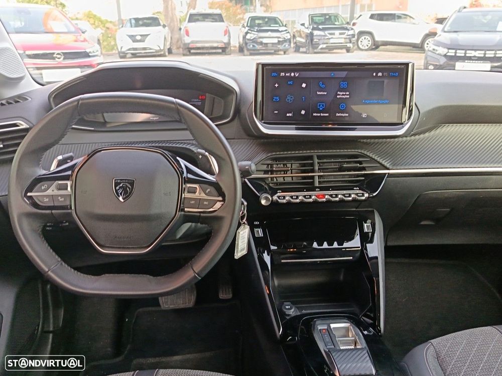 Peugeot 208 1.2 Hybrid Allure e-DCS6 - 8