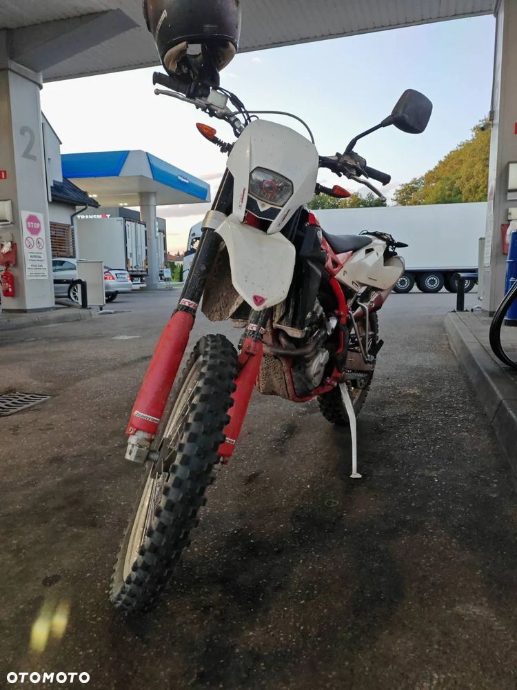 SWM RS 300 R - 2