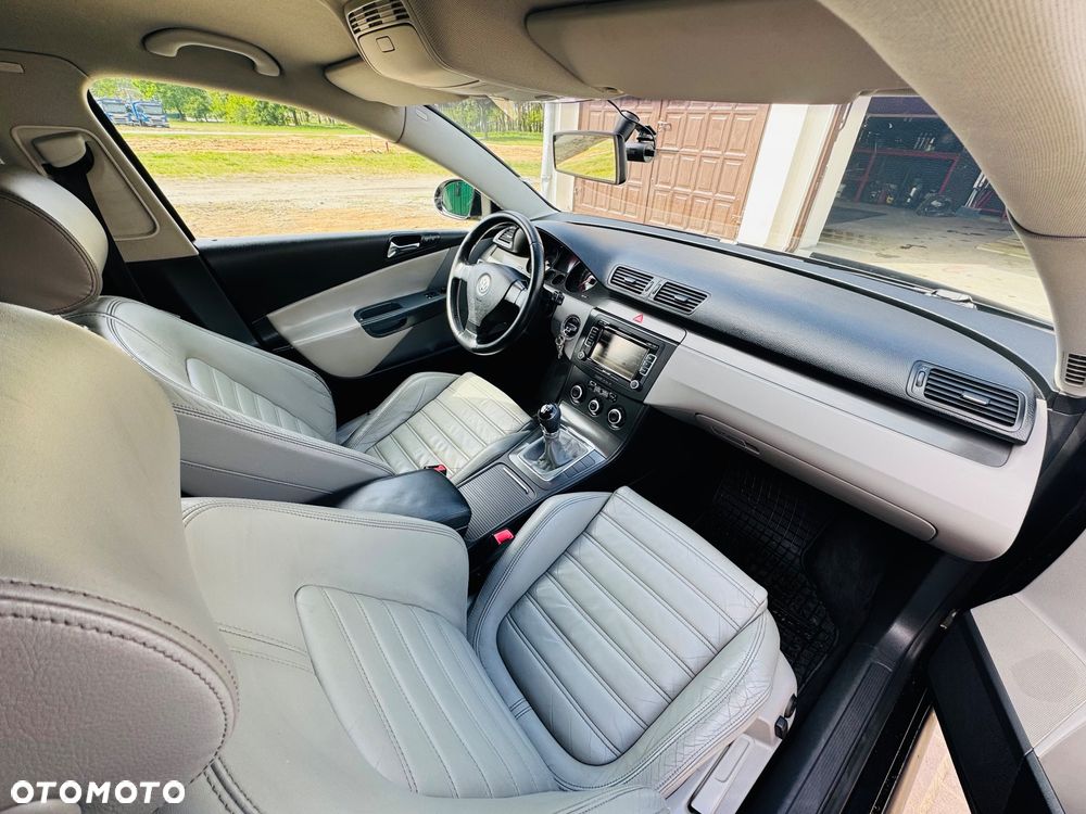 Volkswagen Passat 1.9 TDI Individual - 14