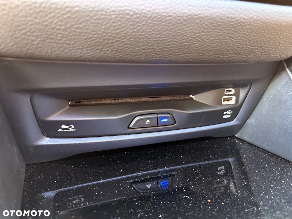 Chrysler Pacifica - 35