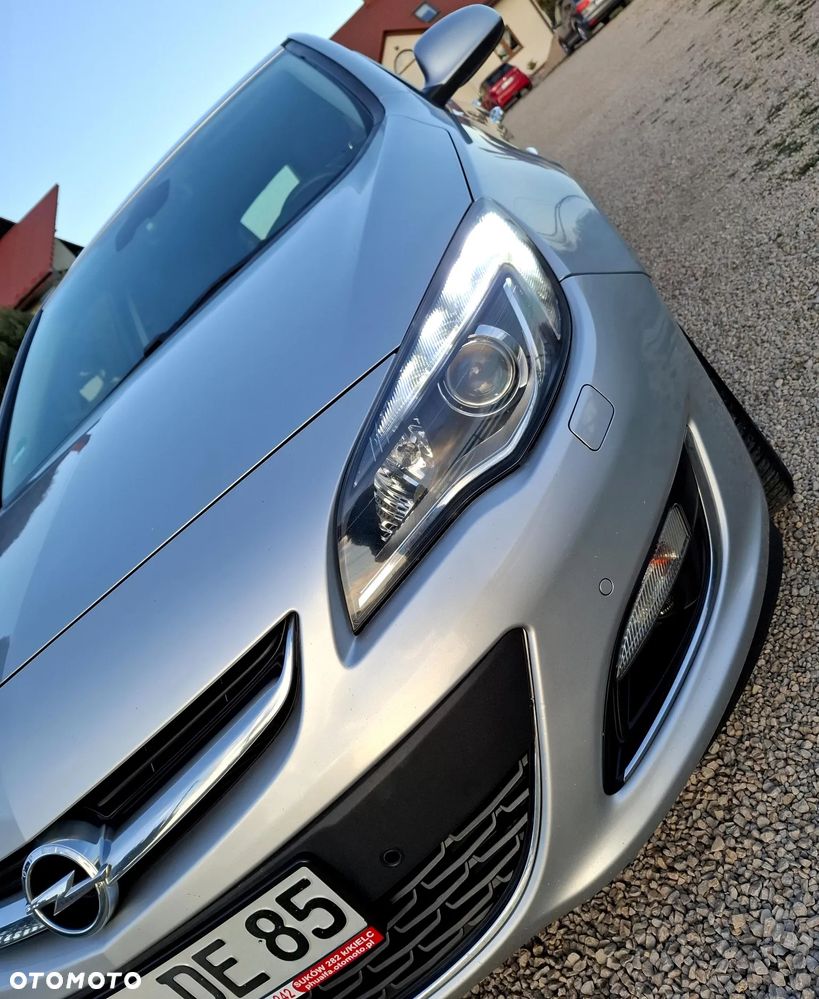 Opel Astra 1.4 Turbo Cosmo - 11
