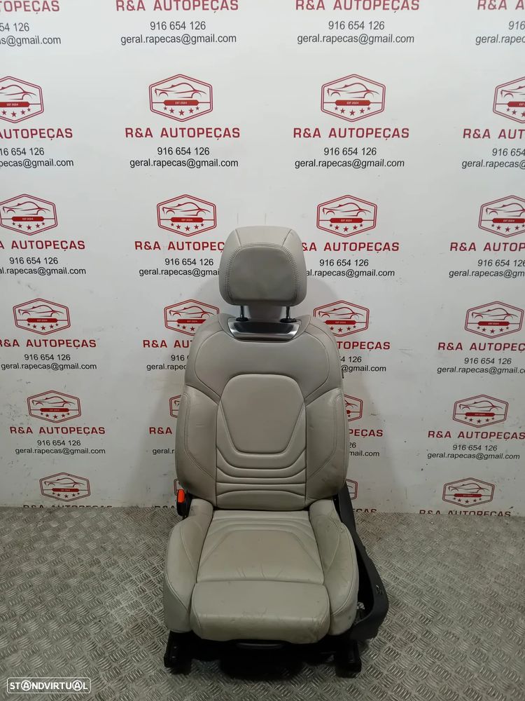 Conjunto de Bancos Citroën Ds5 em Pele Original - 11