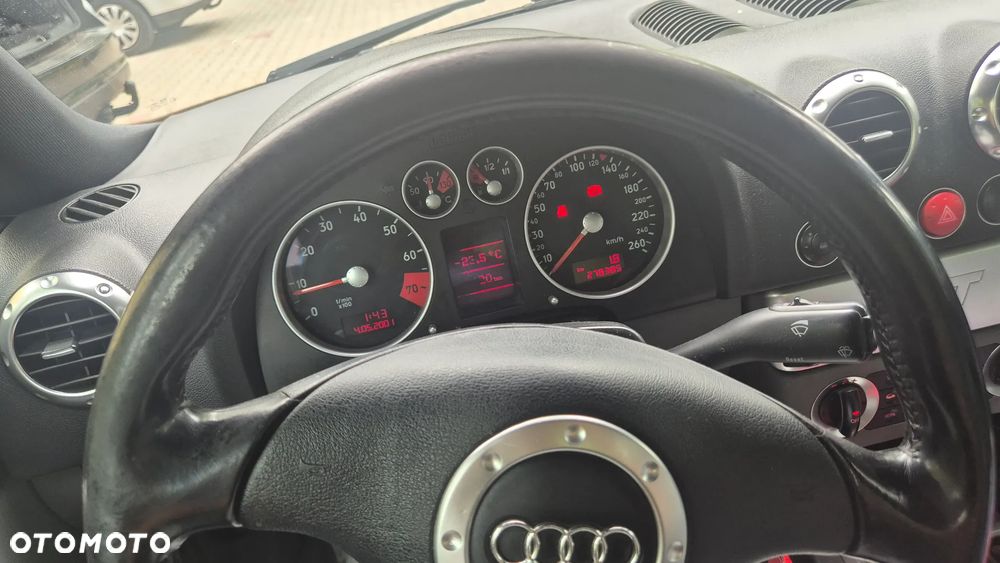 Audi TT Coupé 1.8T - 8