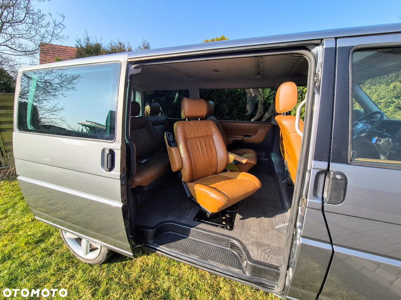 Volkswagen Caravelle V6 - 8