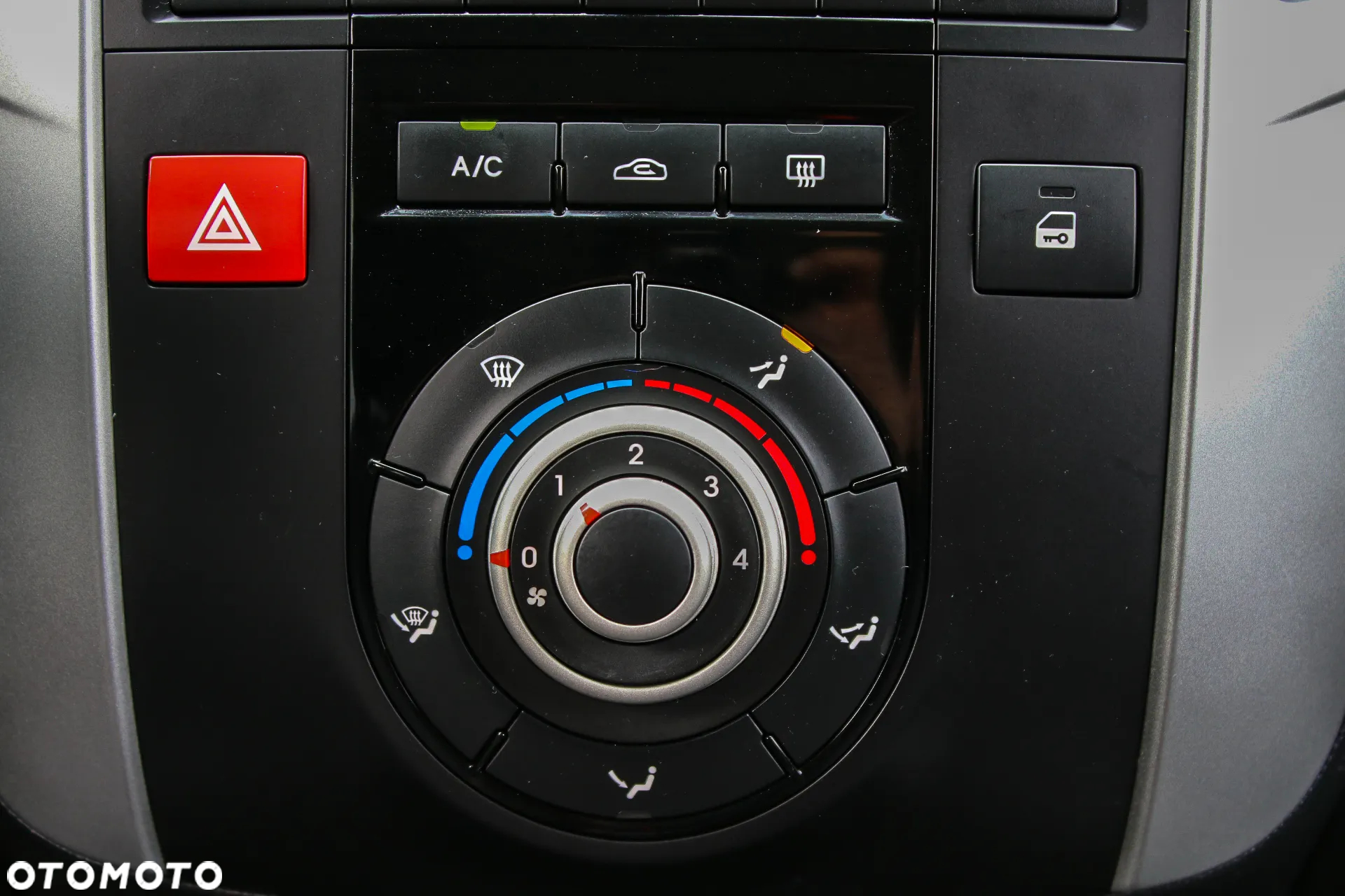 Kia Venga 1.4 Business Line - 34