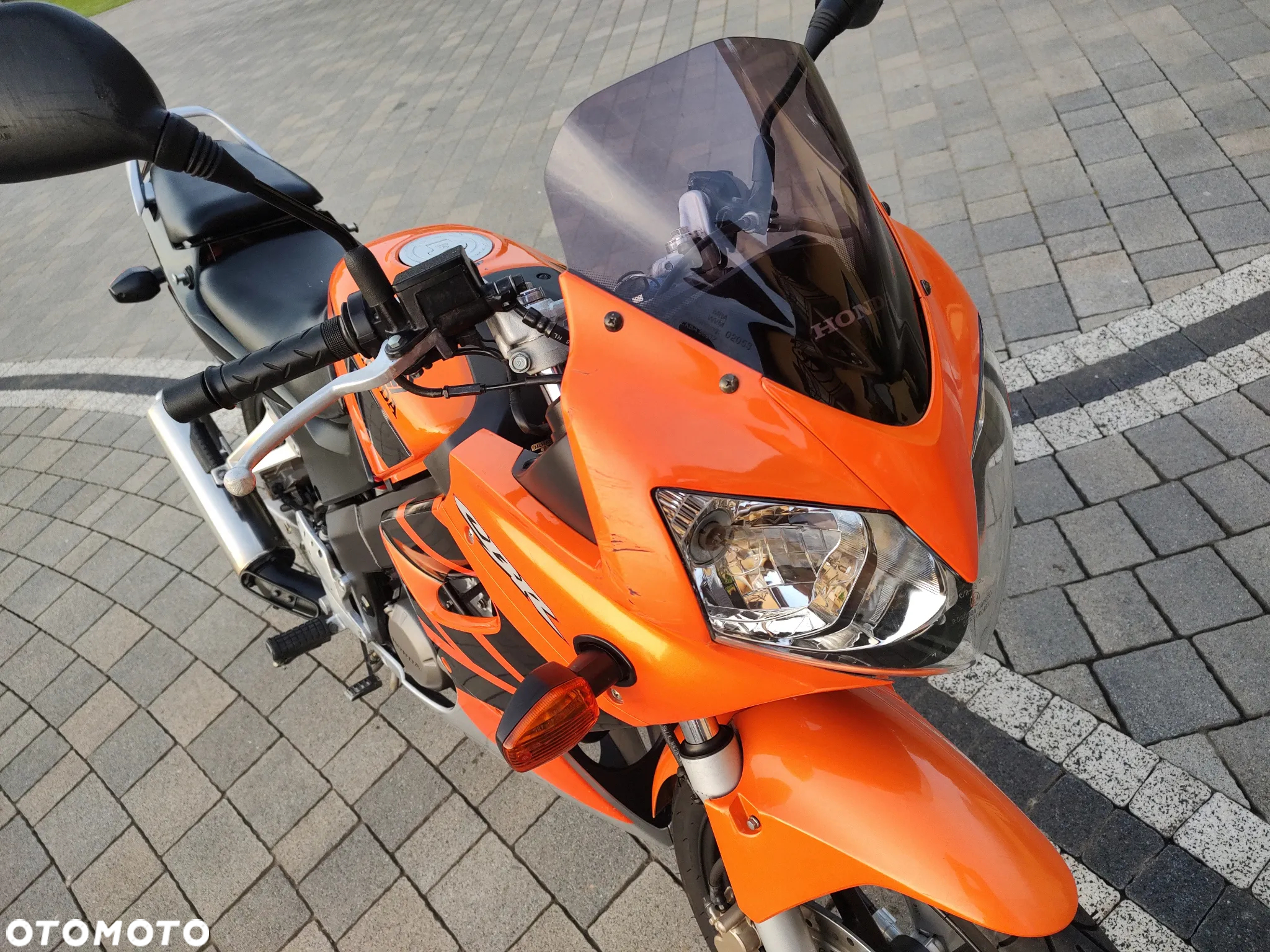 Honda CBR - 8