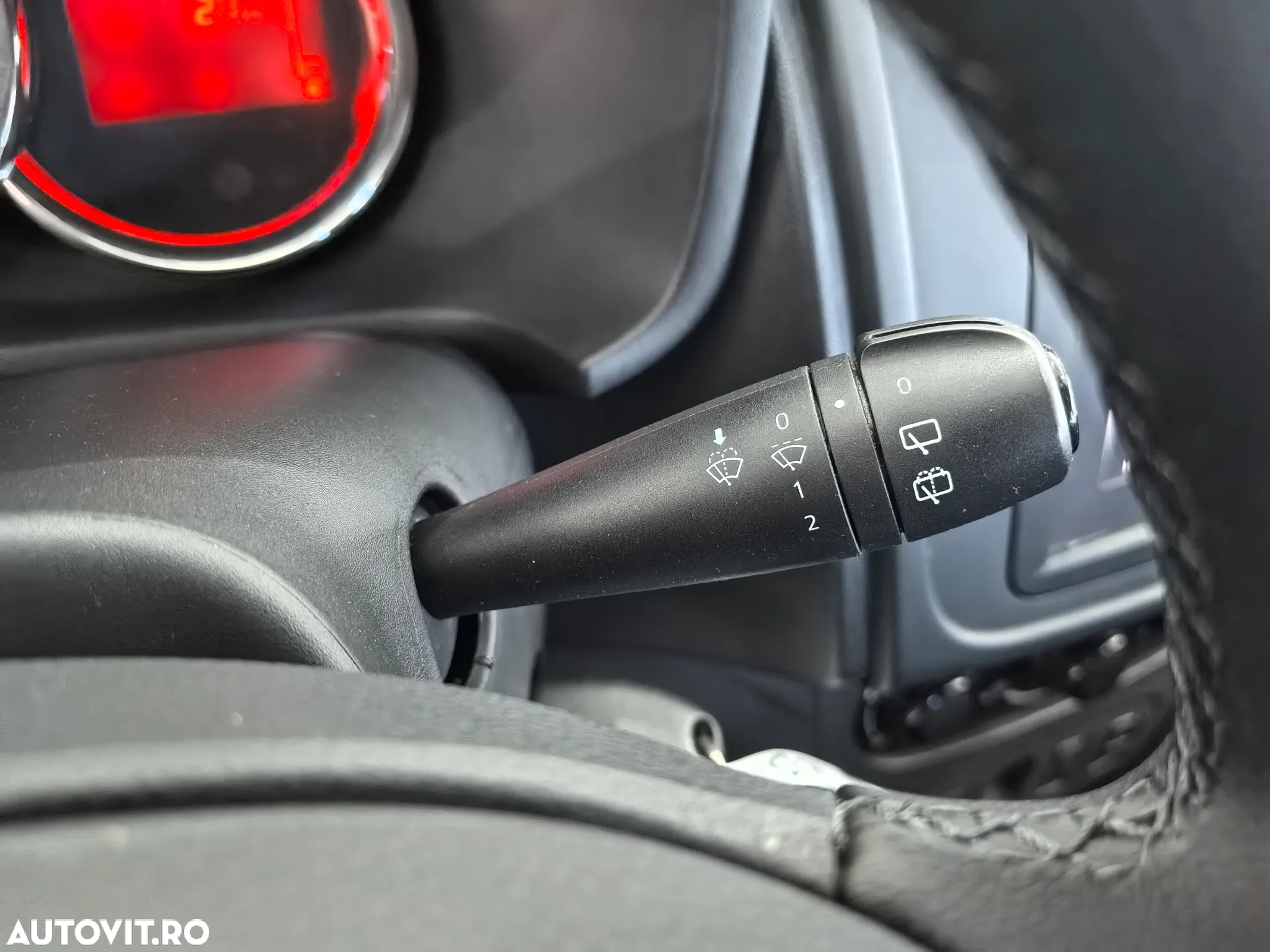 Dacia Logan MCV 0.9 Ambiance - 16