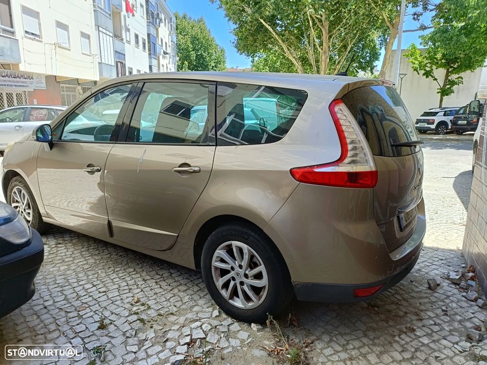 Renault Grand Scénic 1.5 dCi Dynamique S SS - 9