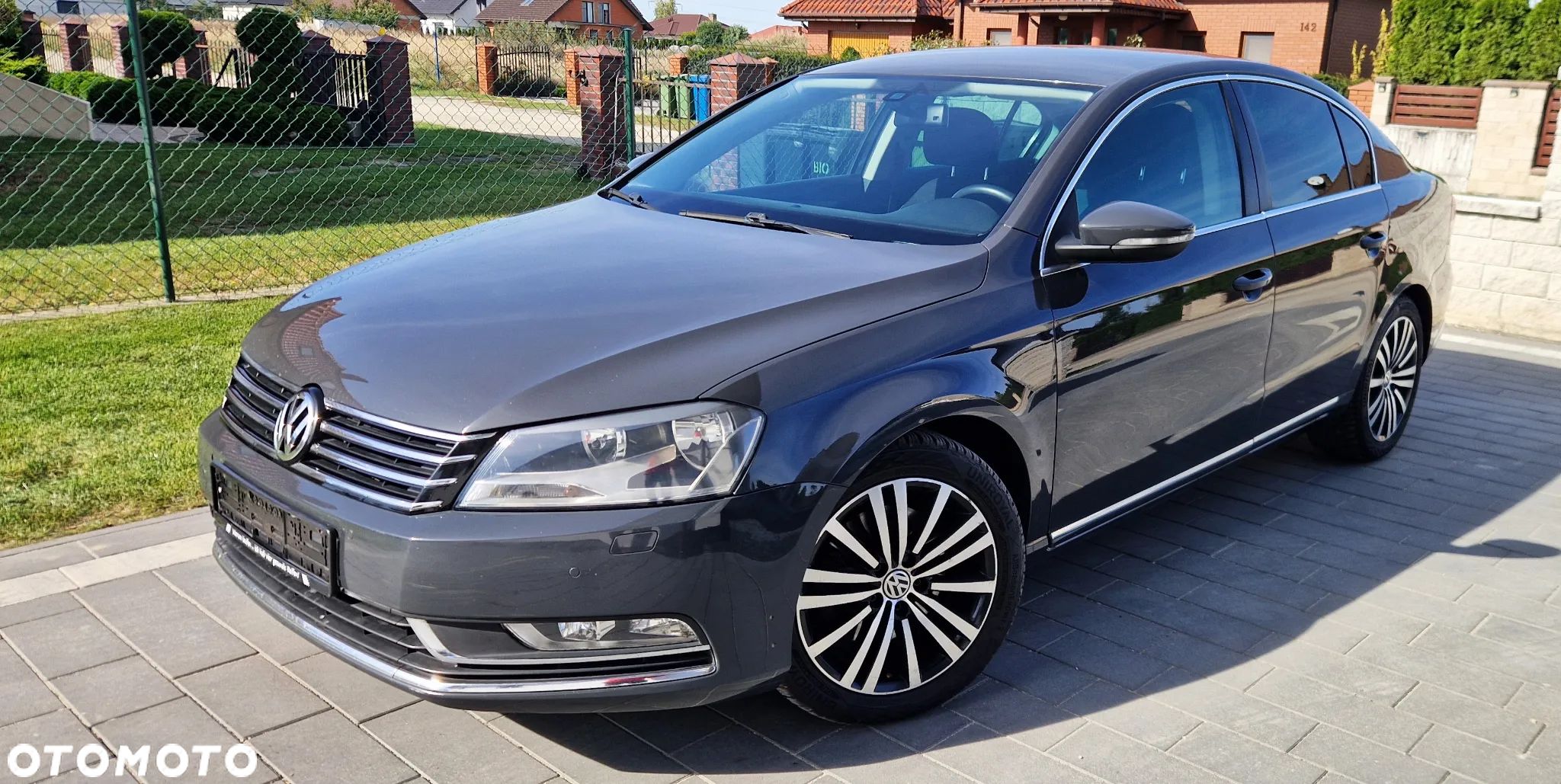 Volkswagen Passat Variant 2.0 TDI DSG BlueMotion Technology Exclusive - 1
