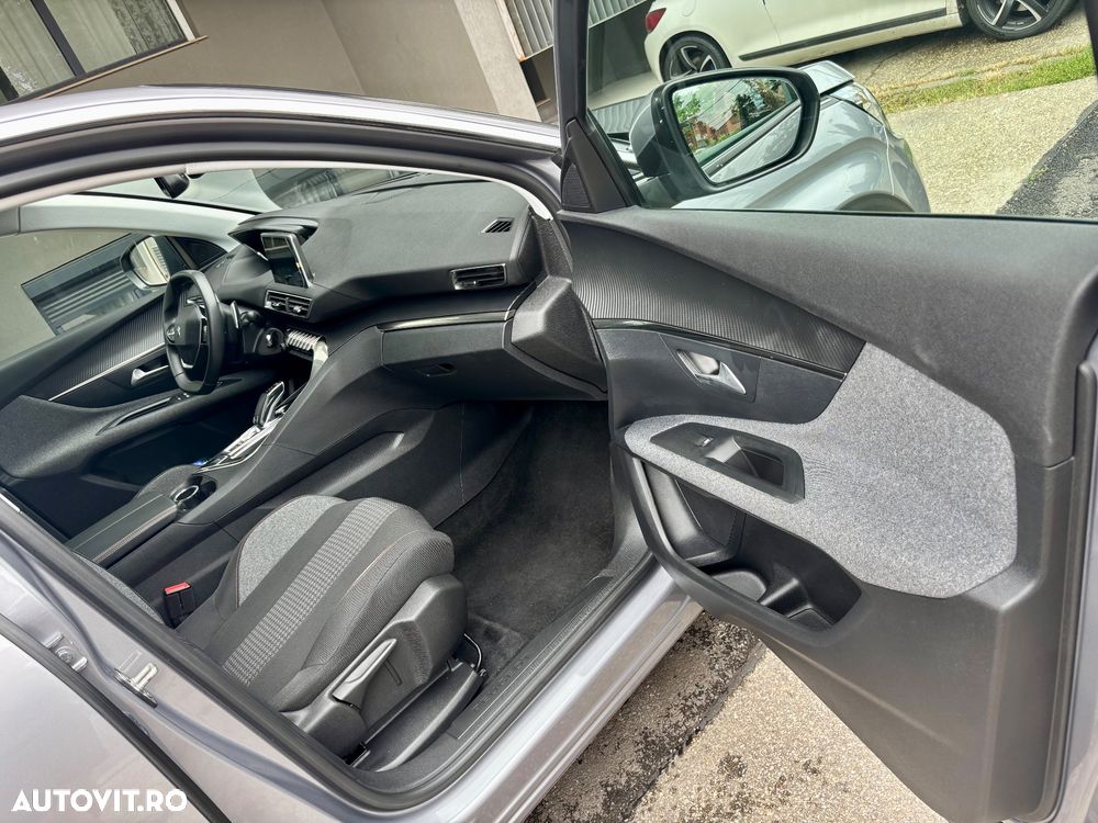 Peugeot 3008 BlueHDi 130 Stop & Start EAT8 Allure Business-Paket - 16
