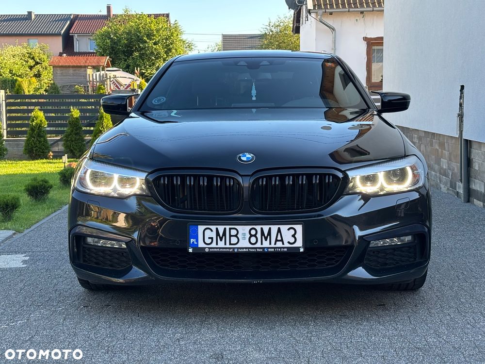 BMW Seria 5 520d M Sport - 10