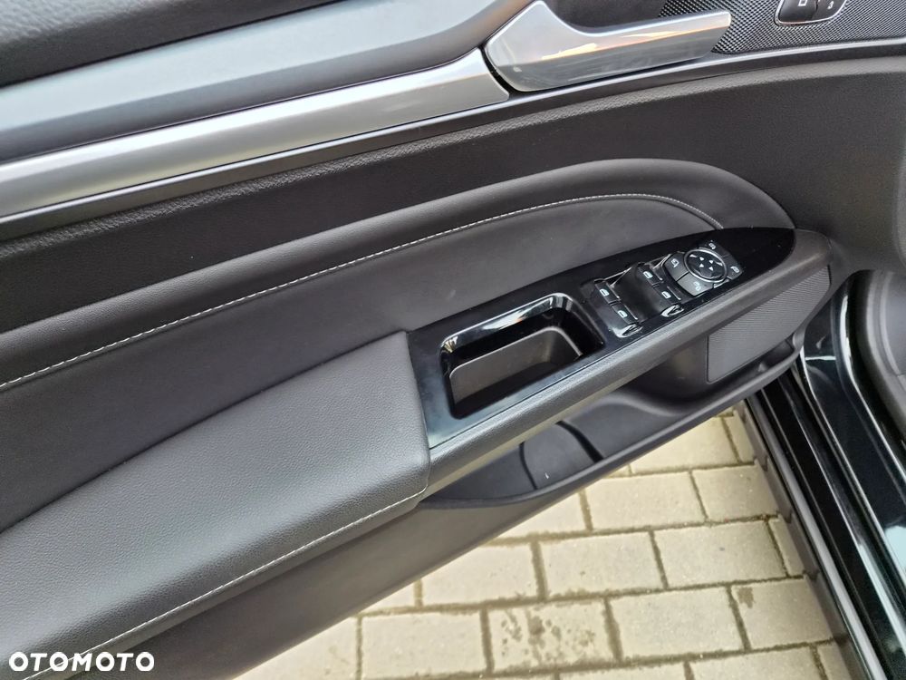 Ford Mondeo - 21