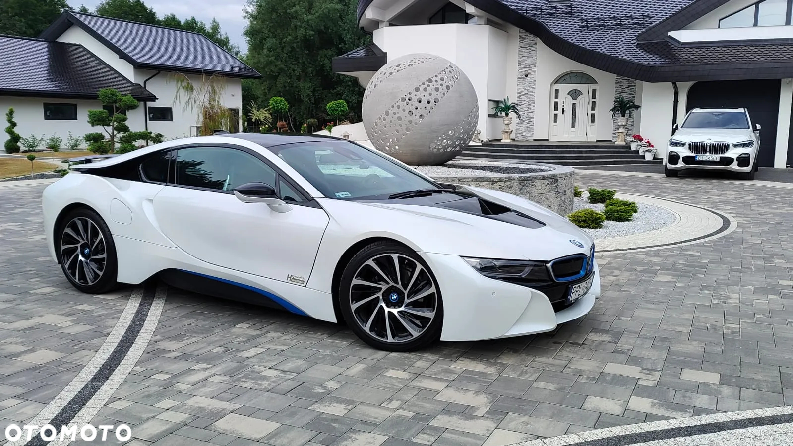 BMW i8 Coupe - 10