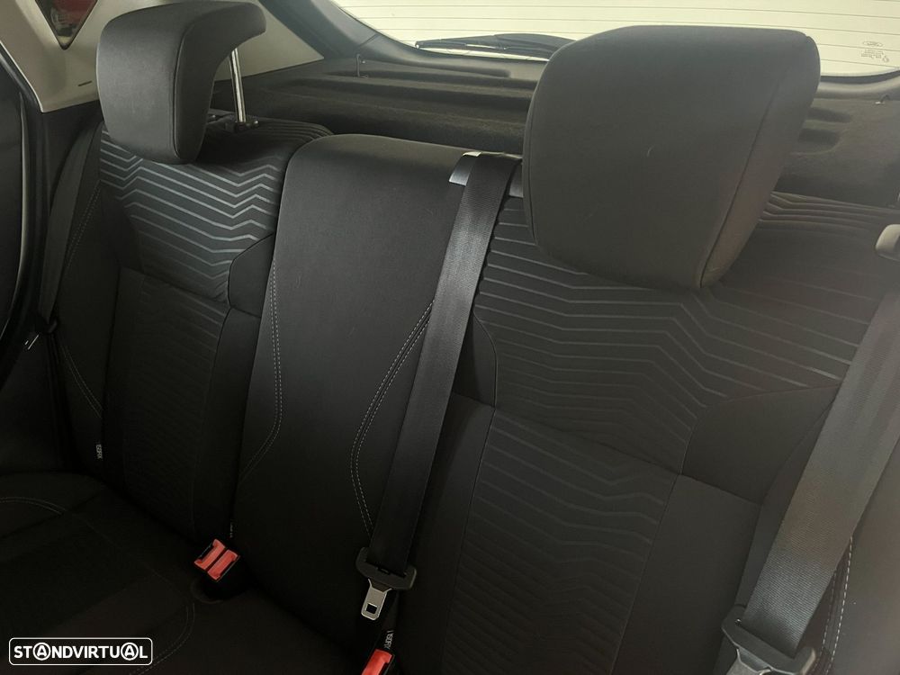 Ford Fiesta 1.0 EcoBoost Titanium - 16