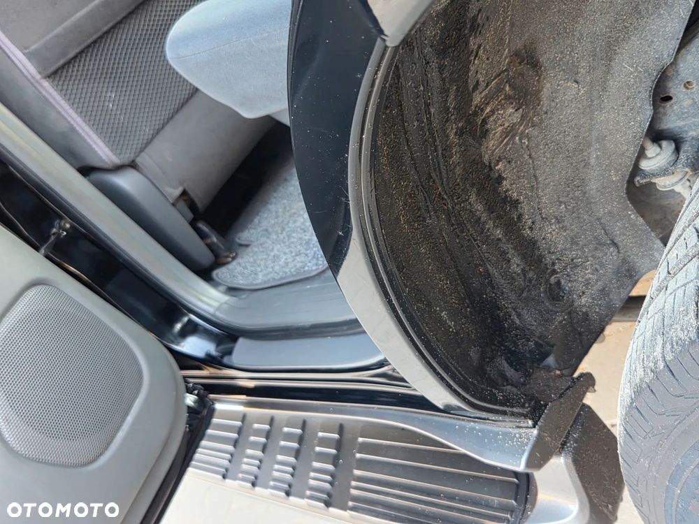 Toyota Land Cruiser - 28