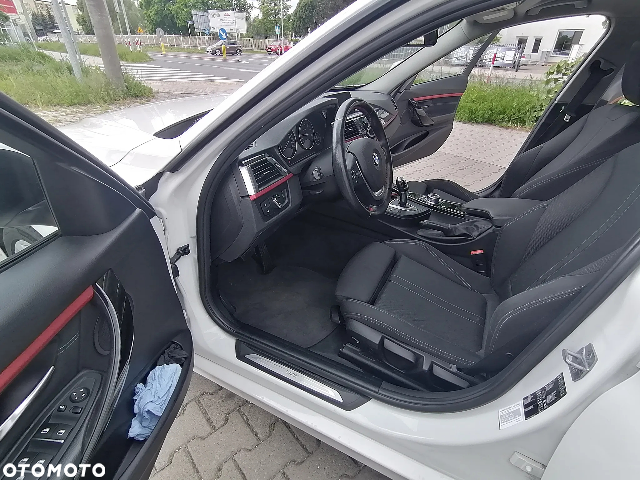 BMW Seria 3 320i Advantage sport - 20