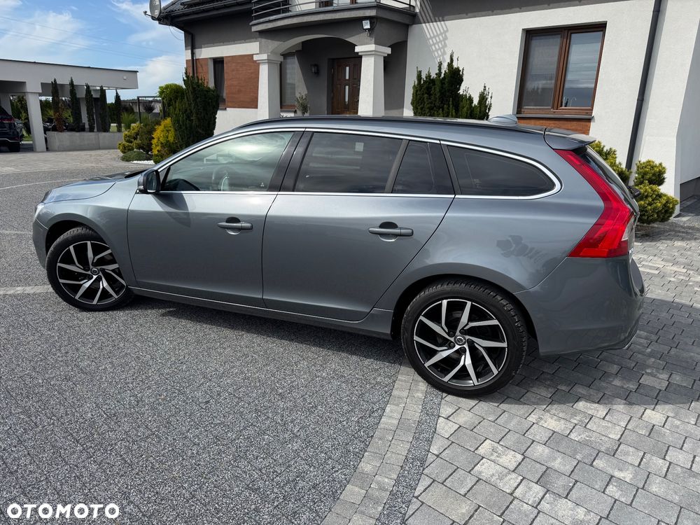 Volvo V60 D4 Drive-E Summum - 11