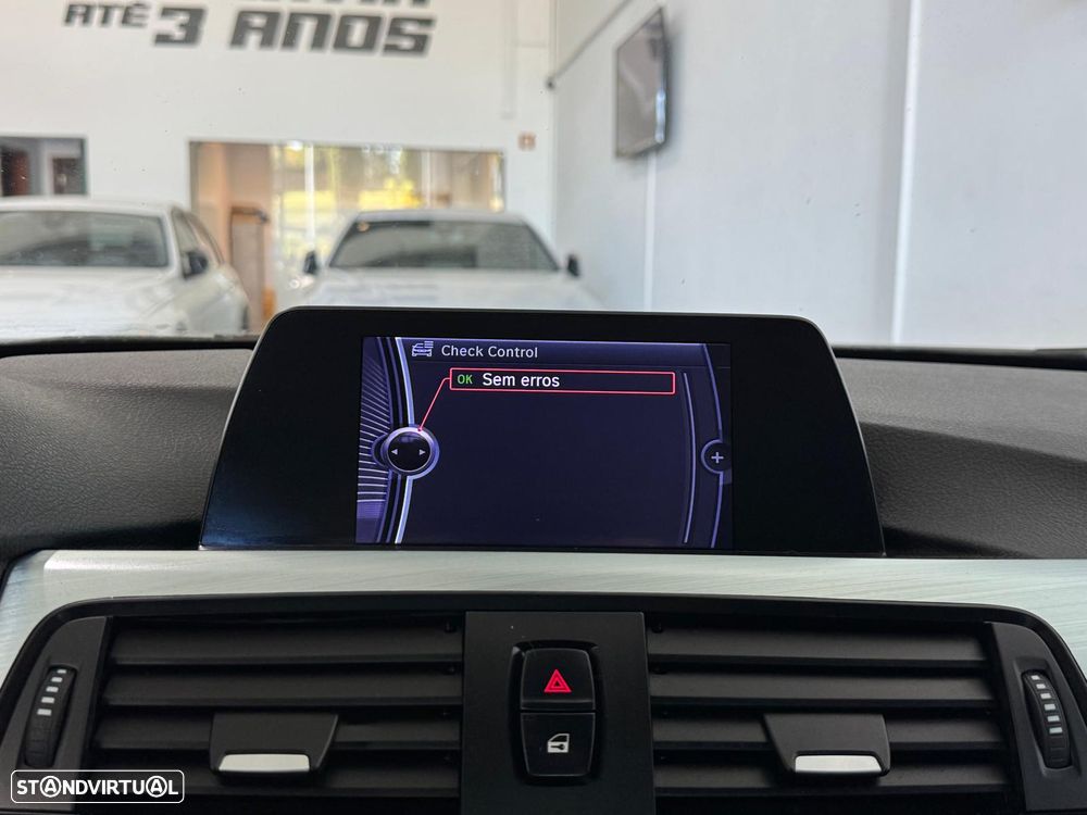 BMW 320 d Auto Pack M - 25