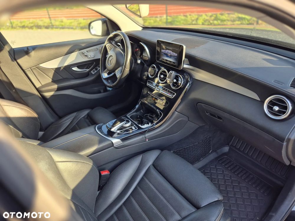 Mercedes-Benz GLC - 8