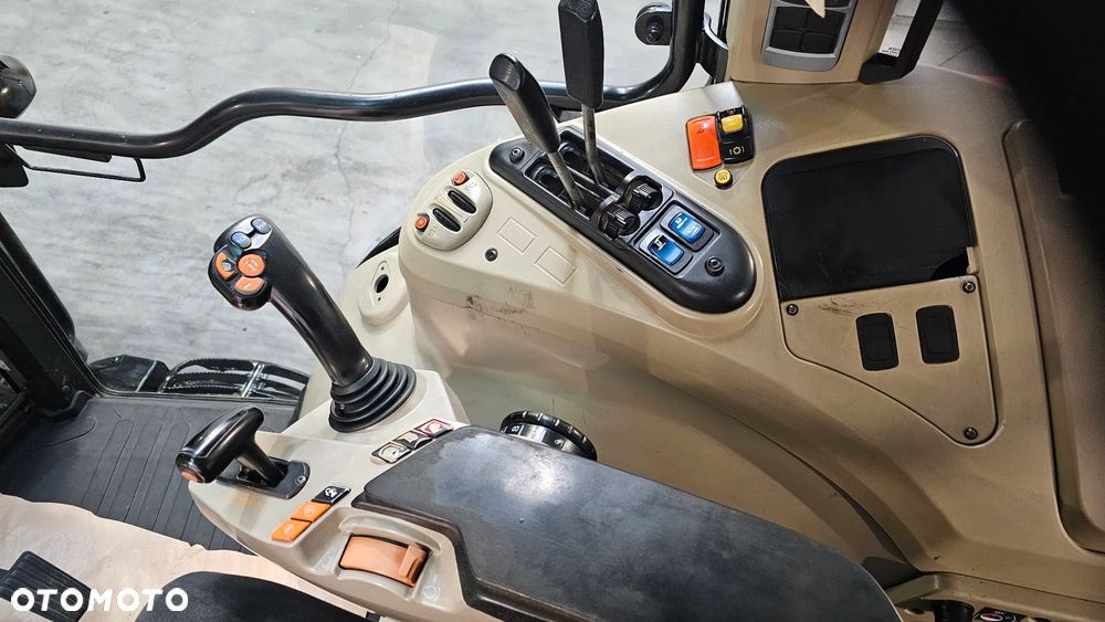 Massey Ferguson 5611 Dyna 4 Klimatyzacja Transport 5711 Dyna  5455Dyna6 Arion 420 5608, 5609, 5610, 5611, 5612, 5613 Ursus Zetor - 5