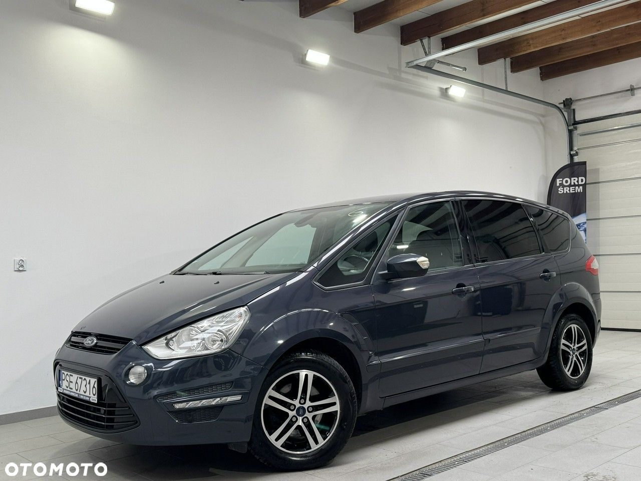 Ford S-Max - 14