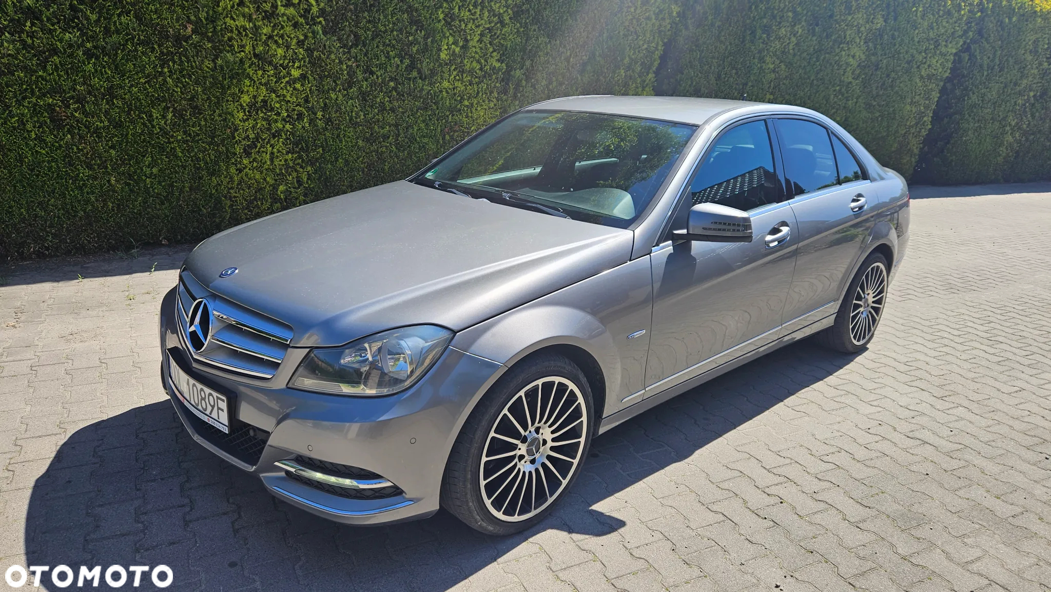 Mercedes-Benz Klasa C 180 CGI Automatik BlueEFFICIENCY Avantgarde - 9