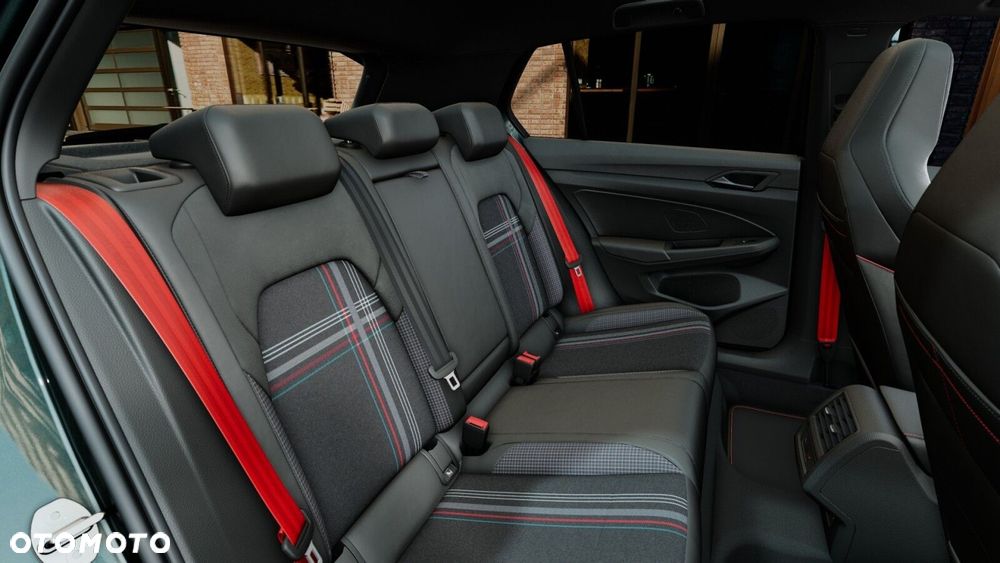 Volkswagen Golf - 13