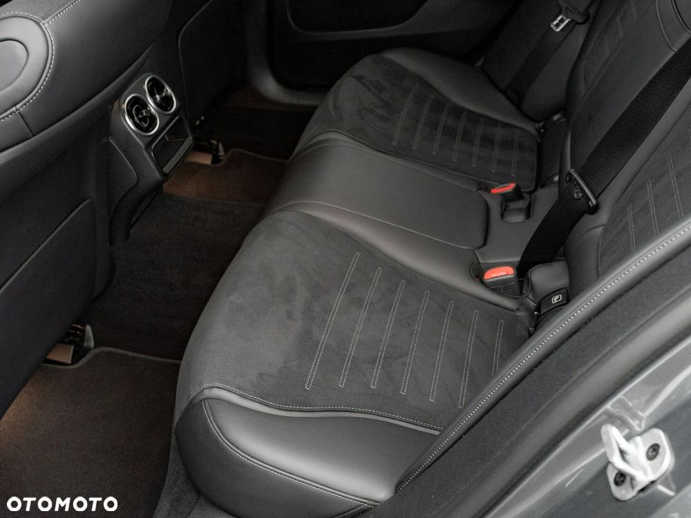 Mercedes-Benz Klasa C 220 d 4Matic 9G-TRONIC AMG Line - 25