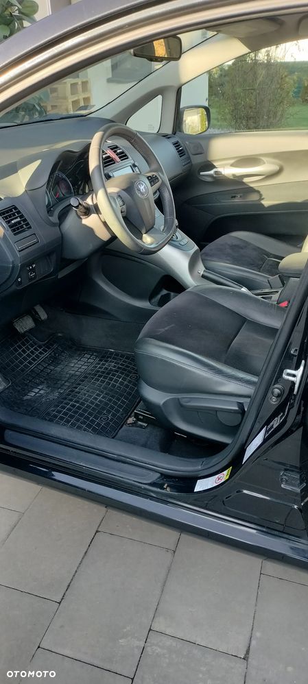 Toyota Auris 1.8 HSD Luna - 10