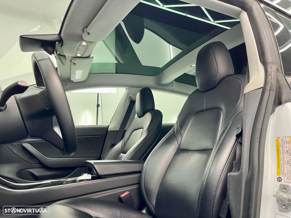 Tesla Model 3 Long-Range Dual Motor AWD - 16