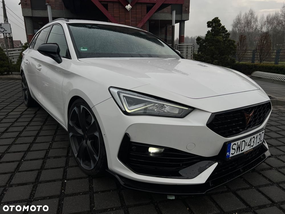 Cupra Leon Sportstourer 2.0 TSI 4Drive VZ Cup DSG - 4